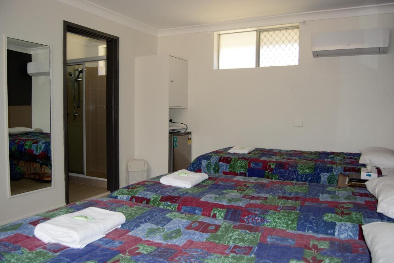 Civic Motor Inn Cowra Extérieur photo